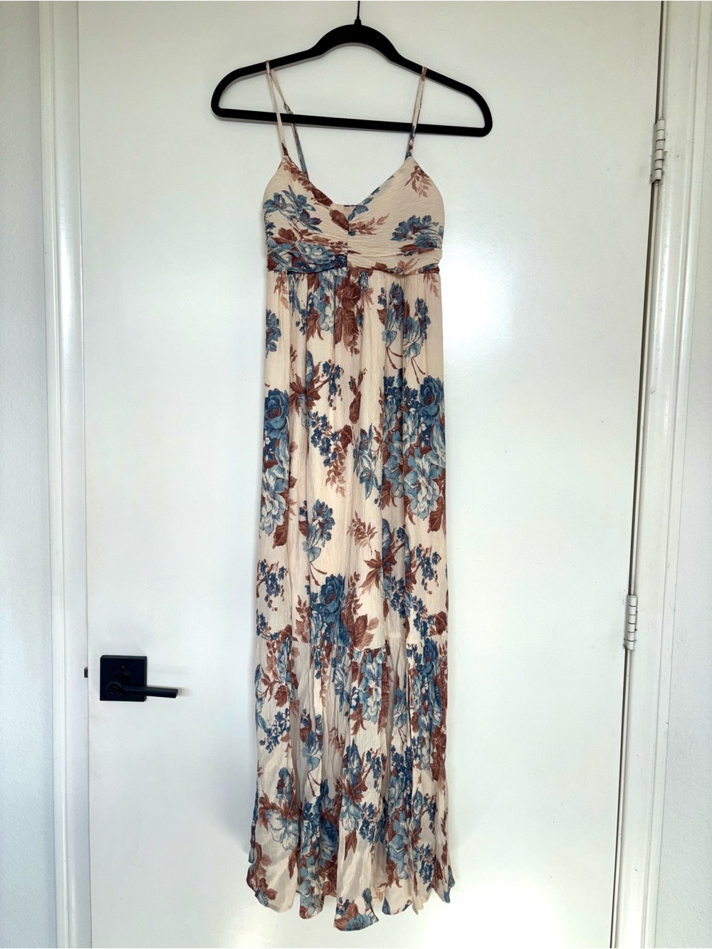 Abercrombie & Fitch Cream Maxi Dress with Blue & Brown Floral Print size XS